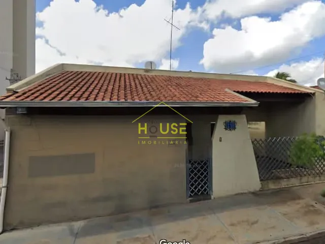Casa 3 quartos e 2 banheiros, à venda, no bairro Centro em Fernandópolis