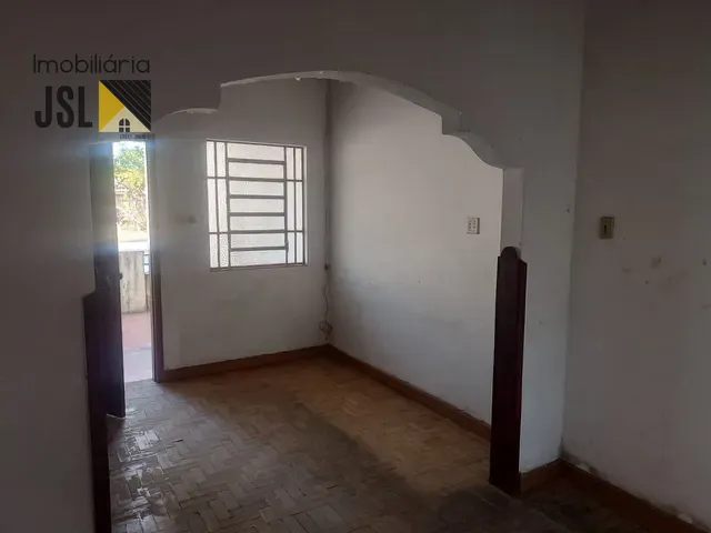 Casa com 190m² 3 quartos e 2 banheiros, à venda, no bairro Vila Pantaleão em Caçapava