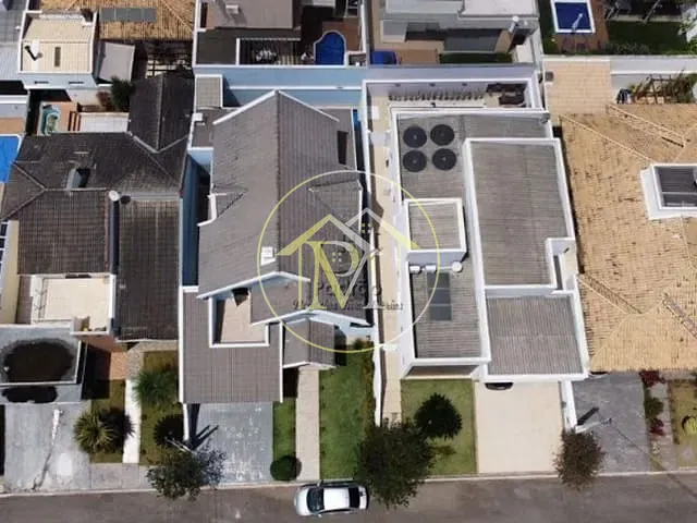 Casa com 300m² 4 quartos e 4 banheiros, à venda, no bairro Itapeva em Itapeva