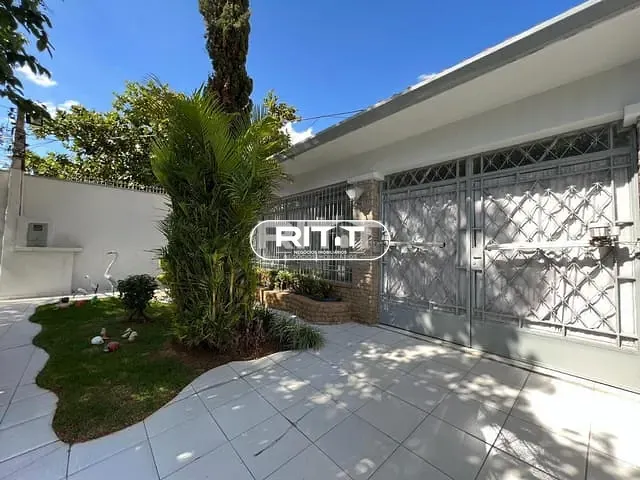 Casa com 430m² 2 quartos e 2 banheiros, à venda, no bairro Bosque em Campinas