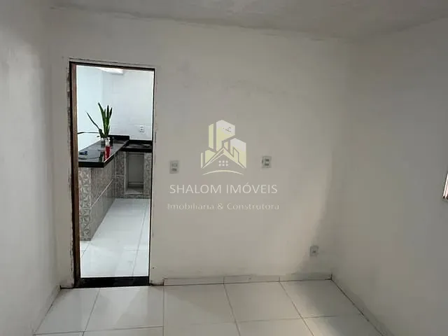 Casa com 250m² 3 quartos e 1 banheiro, à venda, no bairro Verônica em Ribeirão das Neves