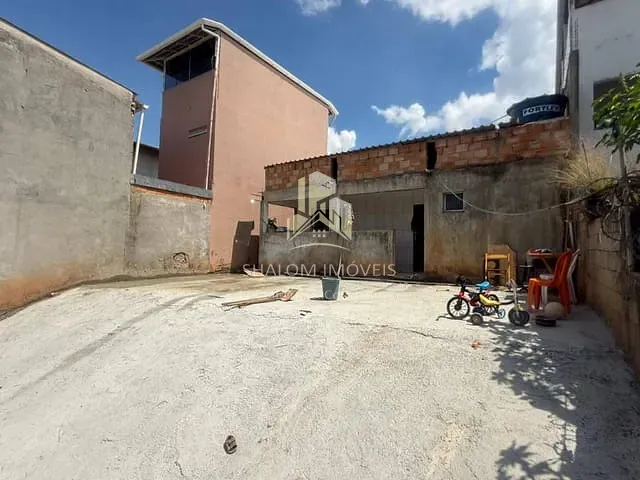 Casa com 250m² 3 quartos e 1 banheiro, à venda, no bairro Verônica em Ribeirão das Neves