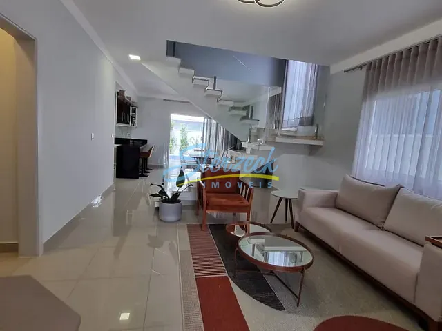 Casa com 250m² 3 quartos e 5 banheiros, à venda, no bairro Bosque em Vinhedo