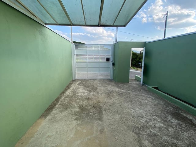 Casa com 150m² 2 quartos e 1 banheiro, à venda, no bairro RECANTO DO SOL em Extrema