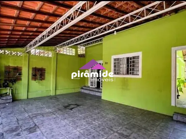 Casa com 184m² 4 quartos e 2 banheiros, à venda, no bairro Jardim das Flores em São José dos Campos