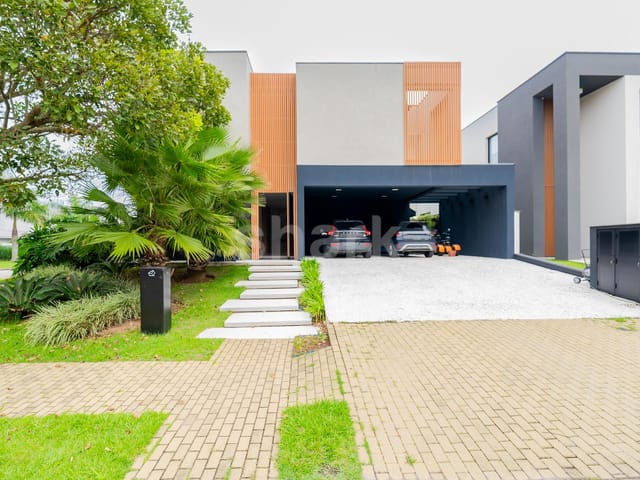 Casa com 488m² 4 quartos e 6 banheiros, à venda, no bairro Alphaville em Santana de Parnaíba