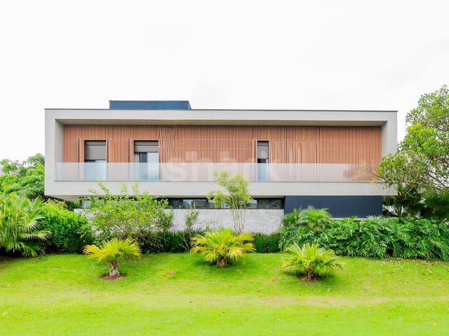 Casa com 488m² 4 quartos e 6 banheiros, à venda, no bairro Alphaville em Santana de Parnaíba