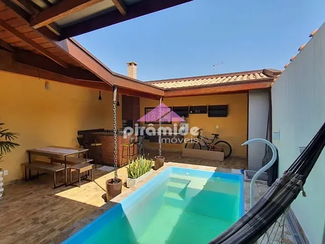 Casa com 114m² 2 quartos e 1 banheiro, à venda, no bairro Jardim Marcondes em Jacareí