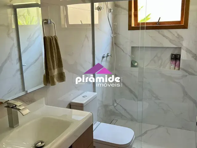 Casa com 250m² 3 quartos e 3 banheiros, à venda, no bairro Loteamento Villa Branca em Jacareí