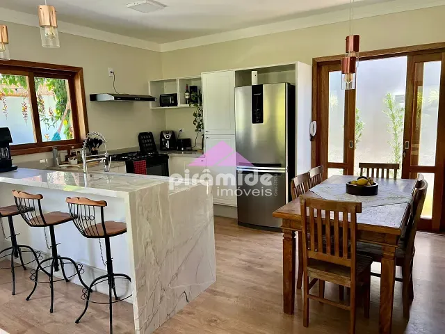 Casa com 250m² 3 quartos e 3 banheiros, à venda, no bairro Loteamento Villa Branca em Jacareí