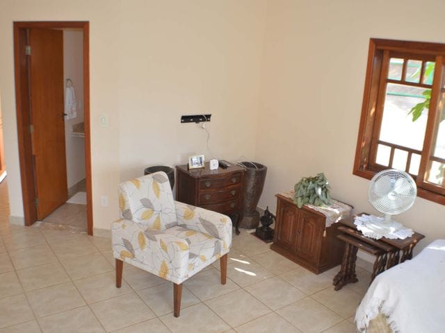 Casa com 1675m² 3 quartos e 3 banheiros, à venda, no bairro Chácara Portal das Estâncias em Bragança Paulista