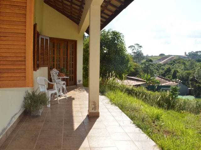 Casa com 1675m² 3 quartos e 3 banheiros, à venda, no bairro Chácara Portal das Estâncias em Bragança Paulista