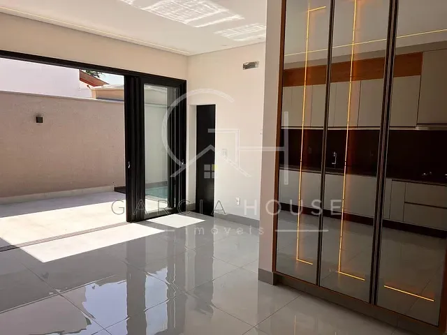 Casa com 250m² 3 quartos e 5 banheiros, à venda, no bairro Bonfim Paulista em Ribeirão Preto