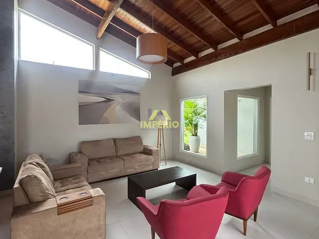 Casa com 1052m² 3 quartos e 5 banheiros, à venda, no bairro Terras de Mont Serrat em Salto