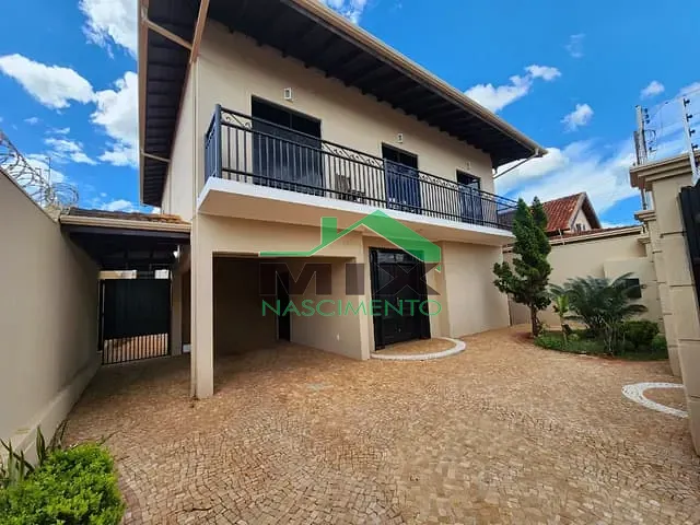 Casa com 485m² 5 quartos e 5 banheiros, à venda, no bairro Centro em Barretos
