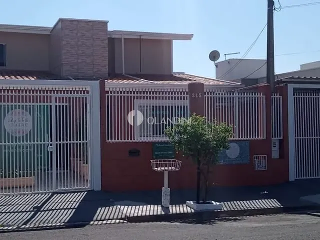 Casa com 300m² 3 quartos e 3 banheiros, à venda, no bairro Jardim Blumenau em Artur Nogueira