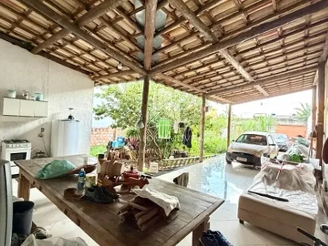 Casa 1 quarto e 1 banheiro, à venda, no bairro Parque Xangri-Lá em Contagem