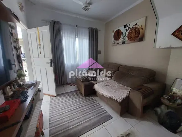 Casa 3 quartos e 3 banheiros, à venda, no bairro Chácaras São José em São José dos Campos