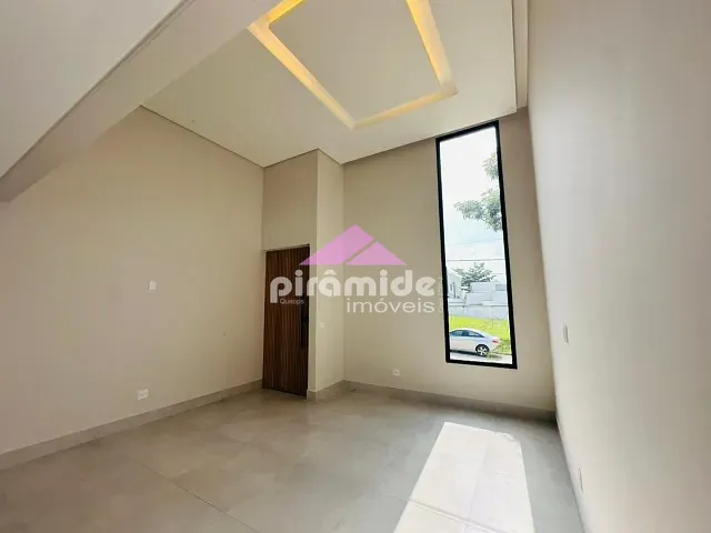 Casa 3 quartos e 4 banheiros, à venda, no bairro Condomínio Terras do Vale em Caçapava