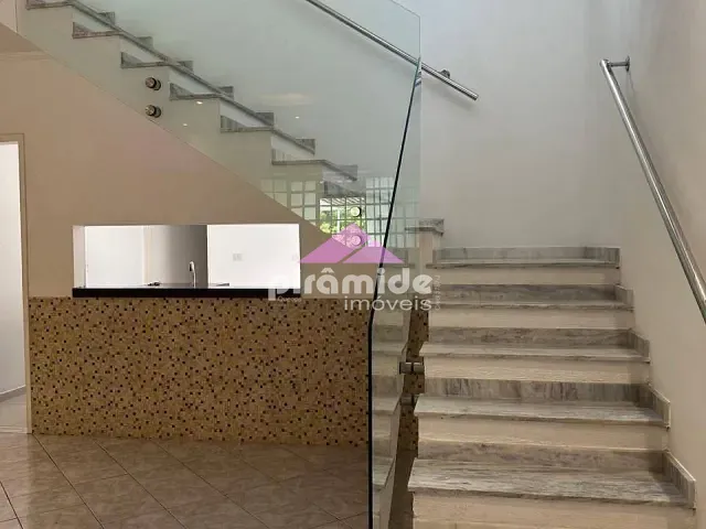 Casa 3 quartos e 2 banheiros, à venda, no bairro Jardim Torrão de Ouro em São José dos Campos