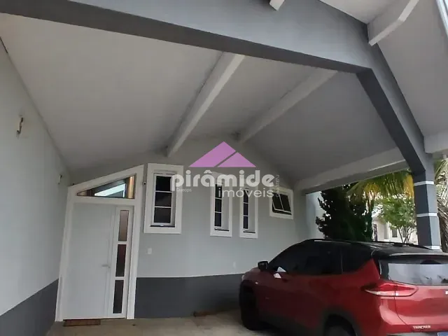 Casa com 290m² 4 quartos e 4 banheiros, à venda, no bairro Condomínio Residencial Mantiqueira em São José dos Campos