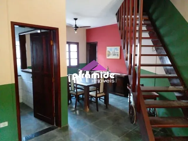 Casa 2 quartos e 2 banheiros, à venda ou para alugar, no bairro Sertão da Quina em Ubatuba