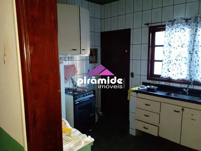 Casa 2 quartos e 2 banheiros, à venda ou para alugar, no bairro Sertão da Quina em Ubatuba