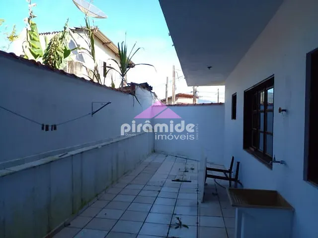 Casa 2 quartos e 2 banheiros, à venda ou para alugar, no bairro Sertão da Quina em Ubatuba