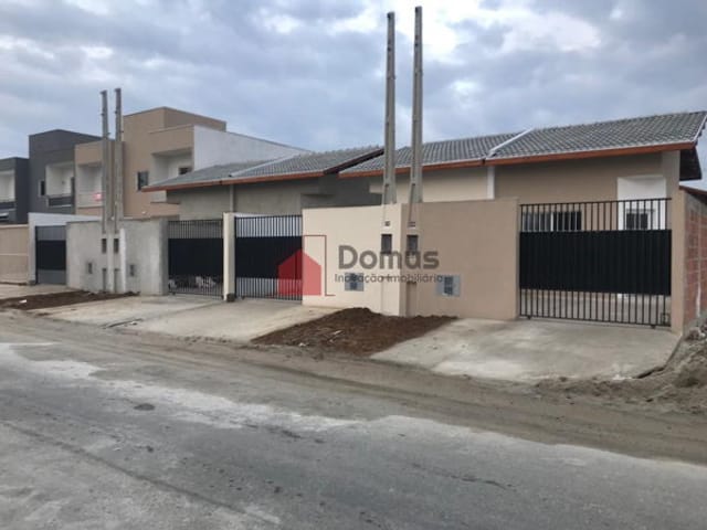 Casa com 125m², à venda, no bairro Residencial e Comercial Portal dos Eucaliptos em Pindamonhangaba
