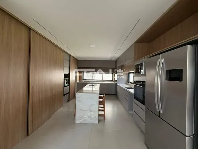Casa com 472m² 4 quartos e 6 banheiros, à venda, no bairro Alphaville (Abrantes) em Camaçari