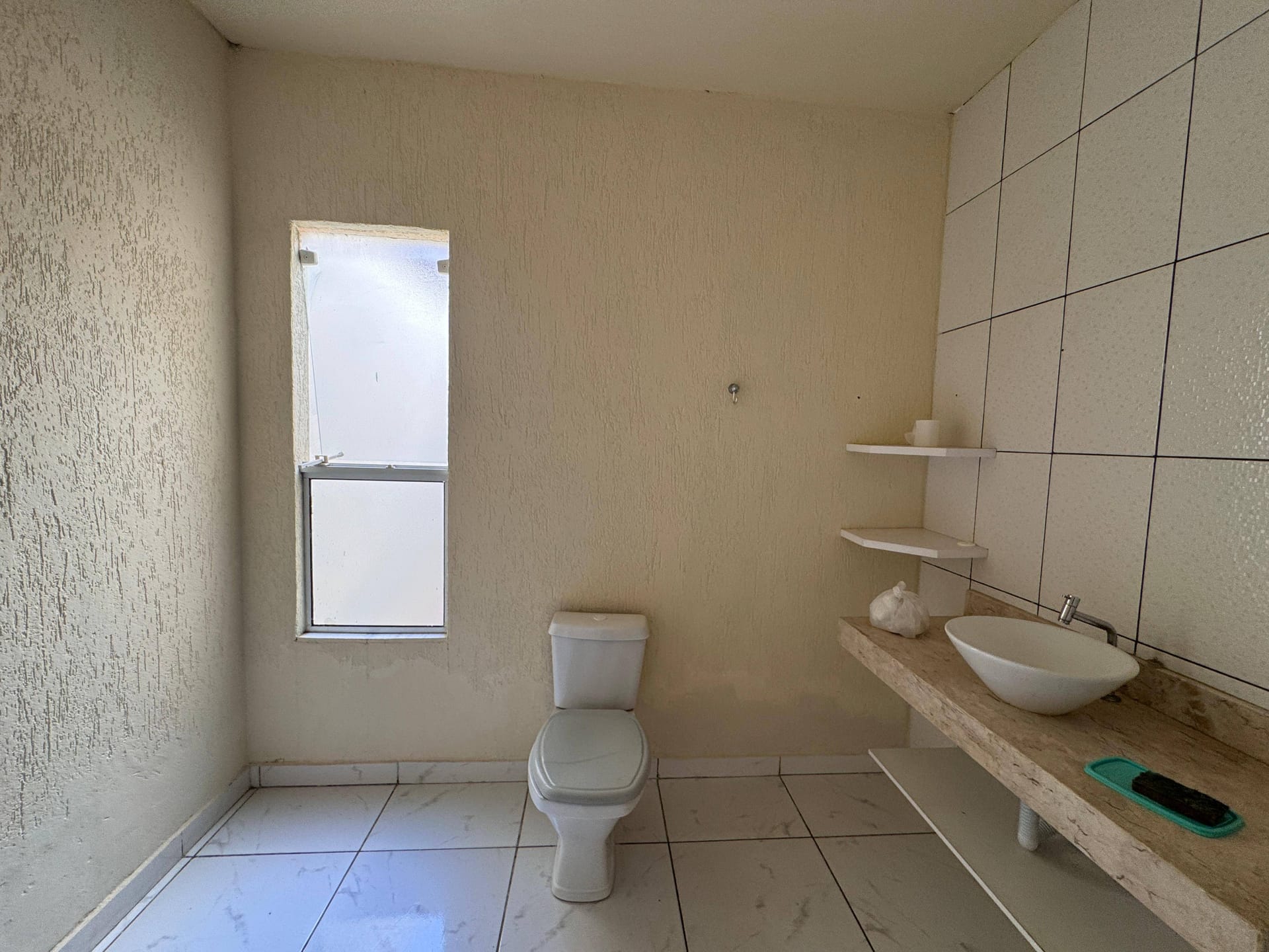 Casa para alugar com 2 quartos, 100m² - Foto 10