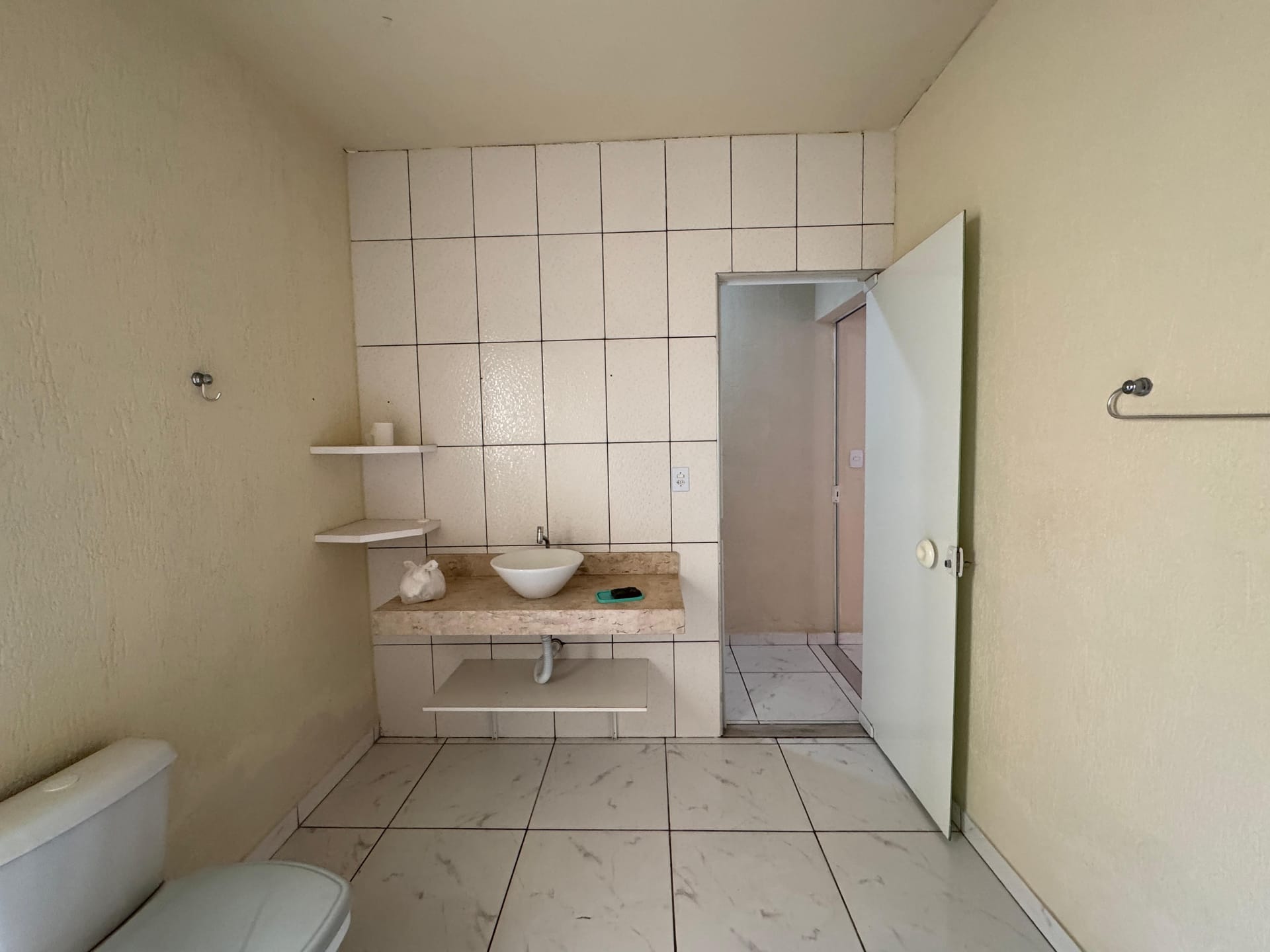 Casa para alugar com 2 quartos, 100m² - Foto 11