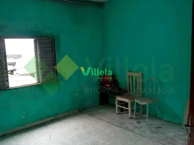 Casa 3 quartos e 2 banheiros, à venda, no bairro Jardim Itaquá em Itaquaquecetuba