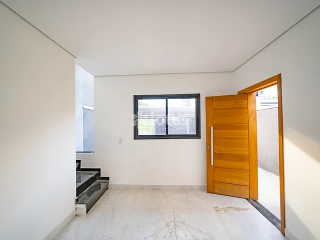 Casa com 150m² 2 quartos e 3 banheiros, à venda, no bairro Villas do Jaguari em Santana de Parnaíba