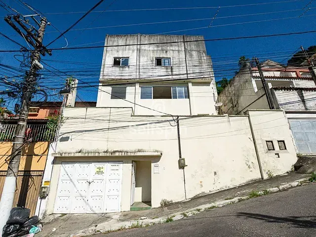 Casa 18 quartos e 9 banheiros, para alugar, no bairro Icaraí em Niterói