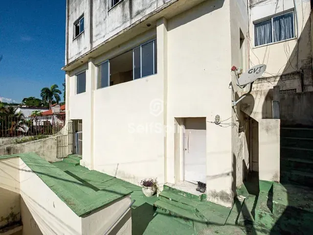 Casa 18 quartos e 9 banheiros, para alugar, no bairro Icaraí em Niterói