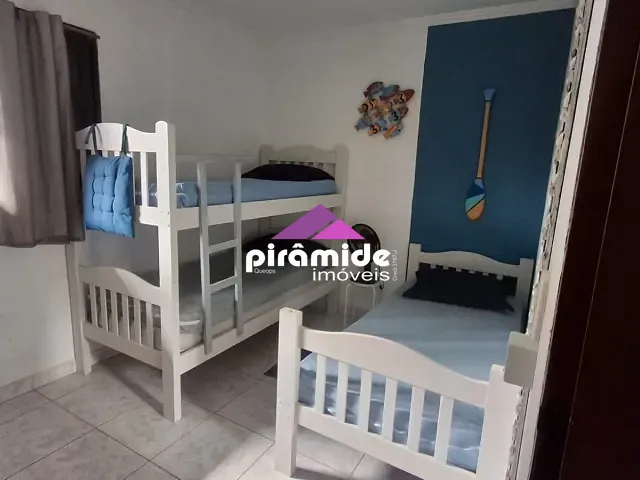 Casa com 322m² 3 quartos e 2 banheiros, à venda, no bairro Massaguaçu em Caraguatatuba