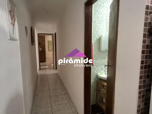 Casa com 322m² 3 quartos e 2 banheiros, à venda, no bairro Massaguaçu em Caraguatatuba