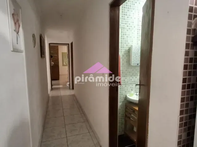 Casa com 322m² 3 quartos e 2 banheiros, à venda, no bairro Massaguaçu em Caraguatatuba