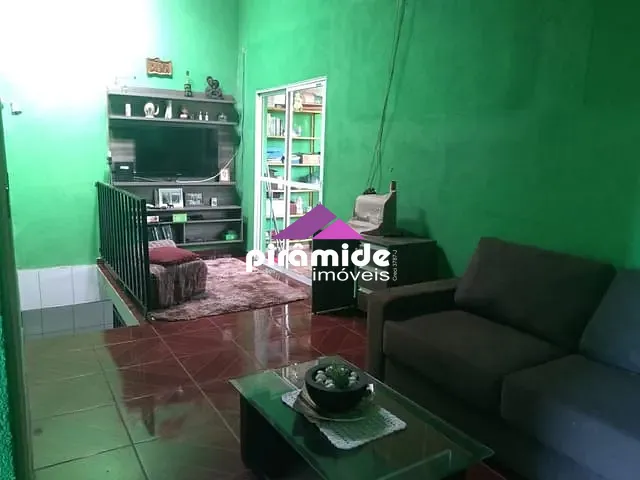 Casa 4 quartos e 2 banheiros, à venda, no bairro Conjunto Residencial Dom Pedro II em São José dos Campos
