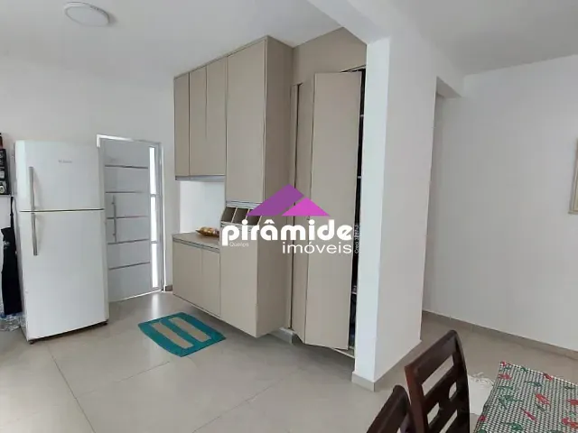 Casa com 140m² 3 quartos e 3 banheiros, à venda, no bairro Loteamento Villa Branca em Jacareí