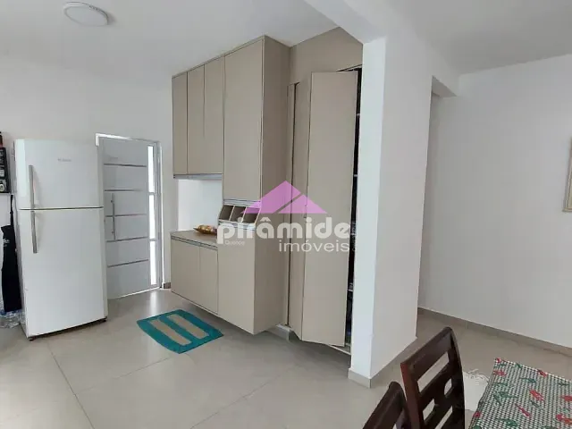 Casa com 140m² 3 quartos e 3 banheiros, à venda, no bairro Loteamento Villa Branca em Jacareí