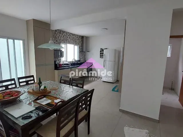 Casa com 140m² 3 quartos e 3 banheiros, à venda, no bairro Loteamento Villa Branca em Jacareí