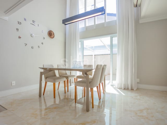 Casa com 367m² 4 quartos e 4 banheiros, à venda ou para alugar, no bairro Alphaville em Santana de Parnaíba