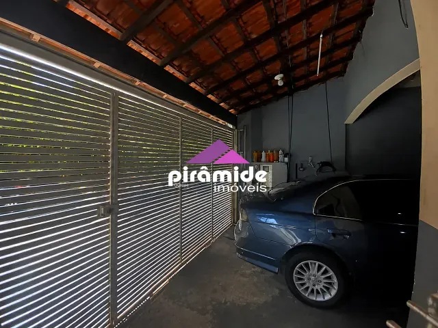 Casa com 210m² 2 quartos e 1 banheiro, à venda, no bairro Jardim Satélite em São José dos Campos