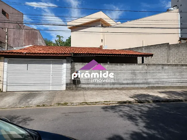 Casa com 210m² 2 quartos e 1 banheiro, à venda, no bairro Jardim Satélite em São José dos Campos