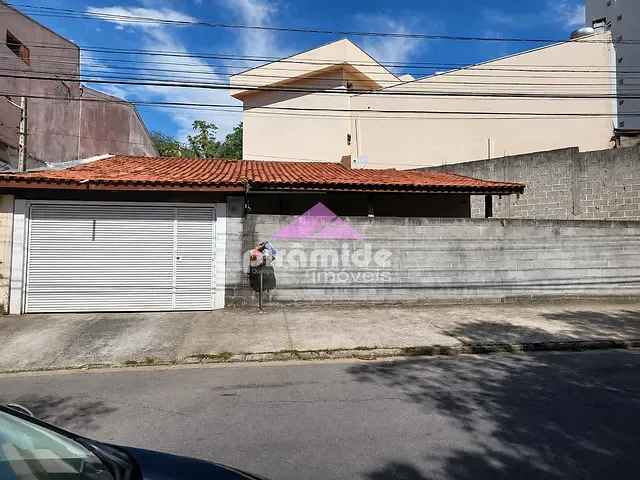 Casa com 210m² 2 quartos e 1 banheiro, à venda, no bairro Jardim Satélite em São José dos Campos