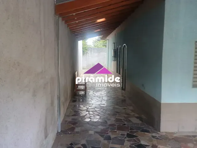 Casa 3 quartos e 1 banheiro, à venda, no bairro Jardim Terras do Sul em São José dos Campos