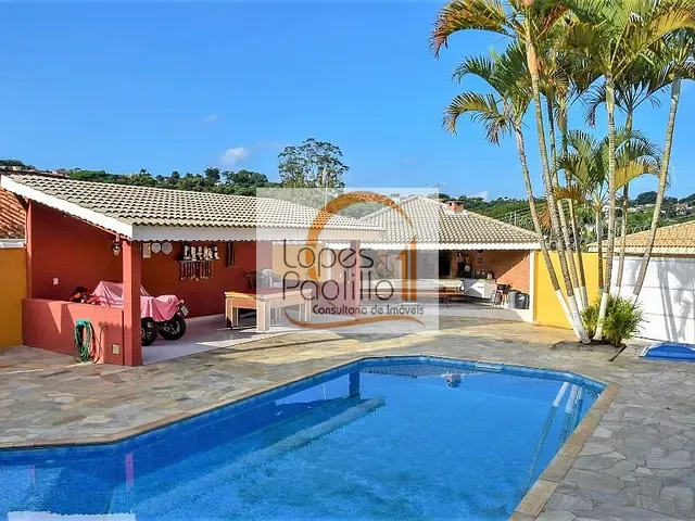 Casa com 445m² 3 quartos e 4 banheiros, à venda, no bairro Vila Gardênia em Atibaia