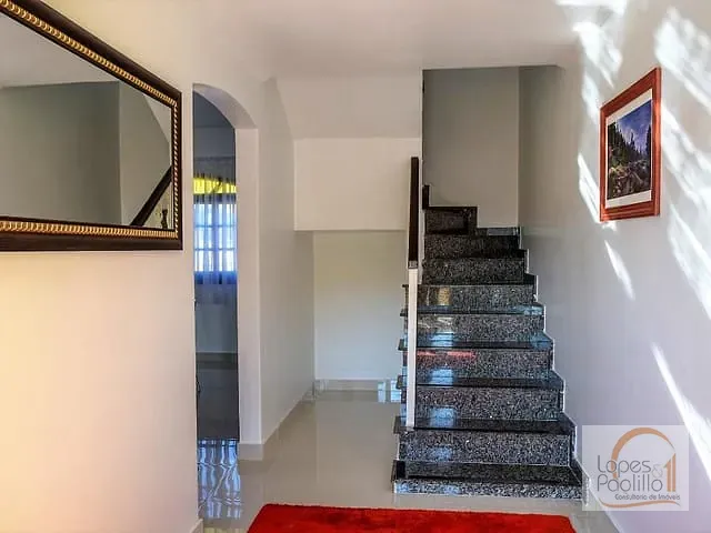 Casa com 445m² 3 quartos e 4 banheiros, à venda, no bairro Vila Gardênia em Atibaia